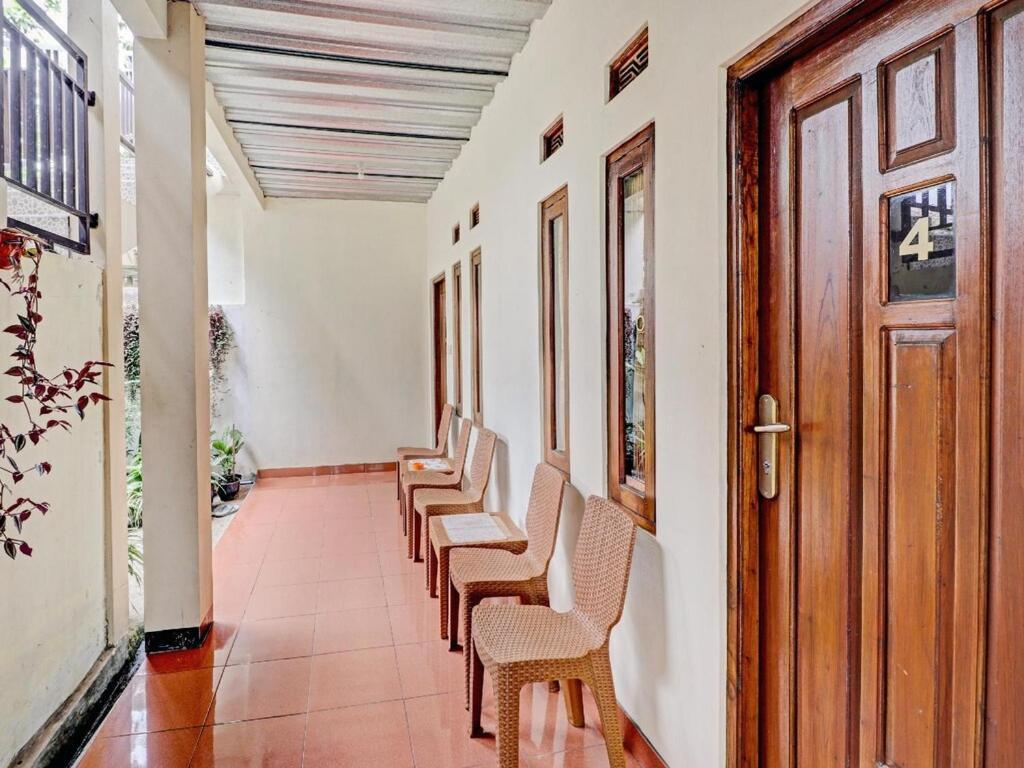Adinda Homestay Lembang Esterno foto